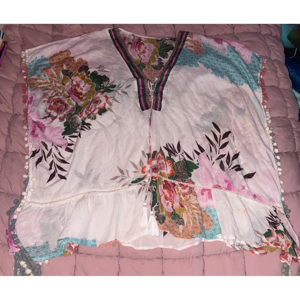 Z&L Europe Womens Floral Boho Poncho Blouse Pom Pom‎ Trim 100% Cotton One Size